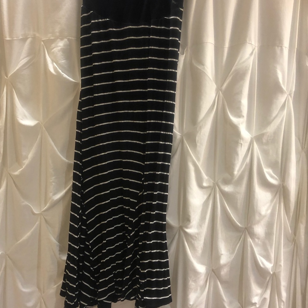 Motherhood black and white maxi skirt